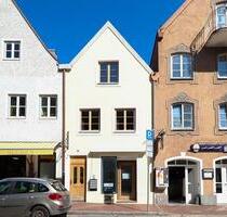 Maximale Sichtbarkeit - Moderne Gewerberäume im Erdgeschoss in Schongauer Altstadt!