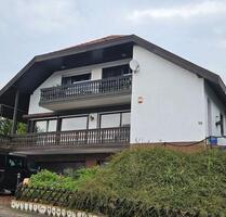 Gepflegtes Zweifamilienhaus mit großem Garten in guter Lage - Eschwege