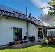 Provisionsfrei! - Junges Energiesparhaus mit schönem Garten - Hasselroth