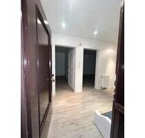 Große Renovierte 4 Zimmer Wohnung mit Balkon - Karben