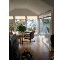 2-Zimmerwohnung mit Dachterrasse, Kamin, Keller und Garage - Steinbach (Taunus)