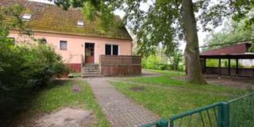 Foto - Wohnen im Schlosspark Sigrön – Ihr neues Zuhause, wo andere Urlau