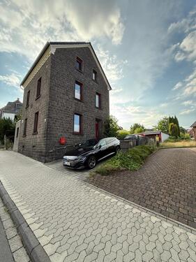 Foto - Charmantes Basalt-Bruchsteinhaus – umfangreich modernisiert, mit