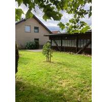 Großes massives Wohnhaus mit Garage, Carport u. Stellplatz - Extertal