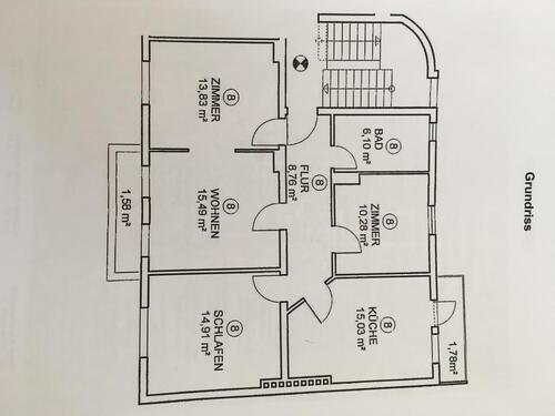 Foto - 4-Zimmer-Altbauwohnung im 3. OG in zentraler Lage
