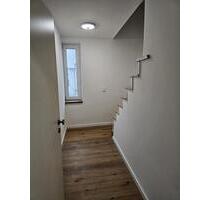 Single Wohnung in Wallerfangen - 660,00&nbsp;EUR Kaltmiete, ca.&nbsp; 50,00&nbsp;m&sup2; in Wallerfangen (PLZ: 66798)