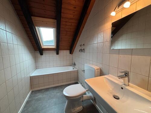 Foto - 3 Zimmer Dachgeschoßwohnung in Hirschberg an der Bergstraße