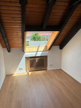 Foto - Dachgeschoßwohnung in Hirschberg an der Bergstraße zur Miete