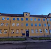 Bezahlbarer Wohnraum in guter Lage - 2. OG links - Merseburg