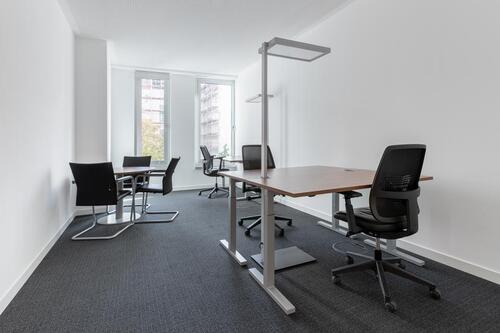 Foto - Privater Büroraum für 5 Person in Regus KuDamm 195