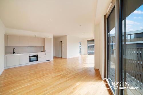 Foto - Großzügige 4 Zimmer Wohnung mit ca. 112m², EBK, Fußbodenheizung und umlaufendem Balkon in Berlin-Mitte