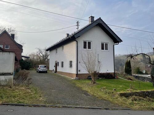 Foto - Einfamilienhaus für Gartenfreunde mit Scheune bei Eitorf