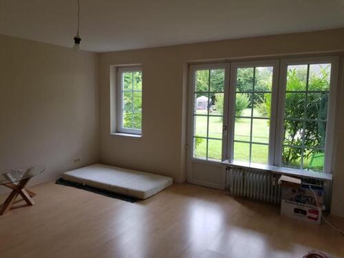 Foto - Erstbezug nach Kernsanierung: 1-Zimmer-Wohnung mit TG-Stellplatz