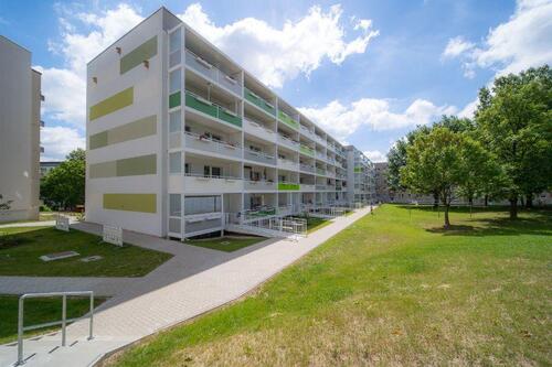 Foto - Hier fühlt es sich nach Zuhause an: Geräumige 3-Zimmer-Wohnung mit großem Balkon!