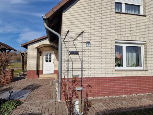 Foto - Freistehendes Einfamilienhaus mit möglicher Einliegerwohnung