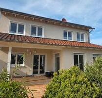 Villa im Kerksiek - 1.900,00&nbsp;EUR Kaltmiete, ca.&nbsp; 165,00&nbsp;m&sup2; in Wolfsburg (PLZ: 38442) Ehmen