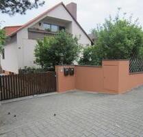 Freistehend mit Einliegerwohnung - Nürnberg Gebersdorf