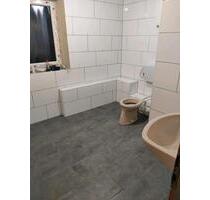 3 12 Zimmer Wohnung 80qm - 990,00 EUR Kaltmiete, ca.  80,00 m² in Essen (PLZ: 45141) Stadtbezirk VI