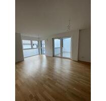 Charmante 2 Zimmer Wohnung mit Tiefgaragenstellplatz in Feucht