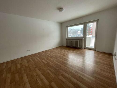 Foto - 3-Zimmer-Wohnung mit Balkon - 578,00&nbsp;EUR Kaltmiete, ca.&nbsp; 82,50&nbsp;m&sup2;