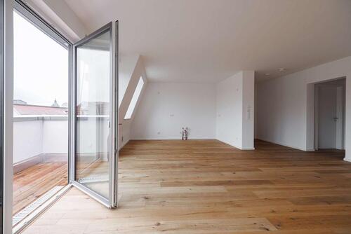 Foto - 4 Zimmer Dachgeschoßwohnung zur Miete in Leipzig