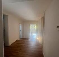 Souterrain-Wohnung mit Gartenzugang im Herzen von Brackwede - Bielefeld