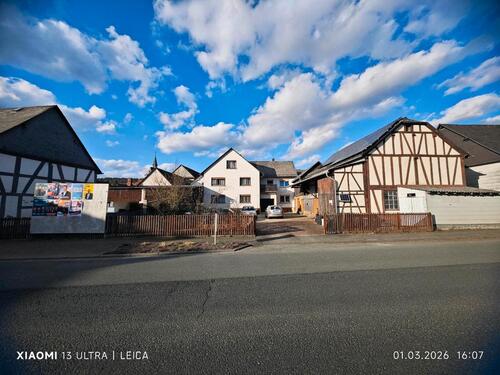 Foto - Einfamilienhaus mit kleiner Einliegerwohnung 180qm Wohnfläche