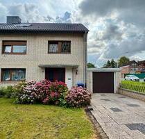 Zweifamilienhaus in MG-Odenkirchen auf tollem Grundstück - Jüchen