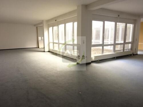 Foto - Arbeiten mit Himmelblick - 450,00 EUR Kaltmiete,