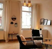 sehr schöne 2,5 Zimmer Altbauwohnung in der Neusser Innenstadt