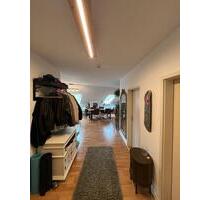 Schöne 3-Zimmer Wohnung, voll möbliert im Zentrum von Kiel