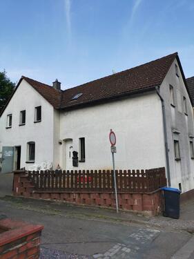 Foto - 1 Familienhaus mit Einliegerwohnung in Nieder Ohmen