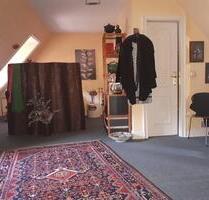 provisionsfrei, großzügige DG-Wohnung mit Stellplatz - Bendestorf