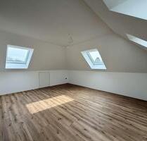 Klasse Dachgeschosswohnung - Erstbezug - mit Küche - Papenburg