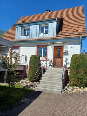 Foto - Wohnhaus zu vermieten - 895,00&nbsp;EUR Kaltmiete, ca.&nbsp; 90,00&nbsp;m&sup2;