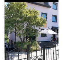 Gepflegte Doppelhaushälfte - 490.000,00&nbsp;EUR Kaufpreis, ca.&nbsp; 186,00&nbsp;m&sup2; in Kassel (PLZ: 34132) Nordshausen