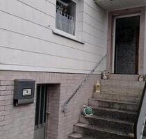 kleines Häuschen - 150.000,00&nbsp;EUR Kaufpreis, ca.&nbsp; 140,00&nbsp;m&sup2; in Dillenburg (PLZ: 35685) Manderbach