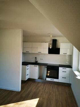 Foto - helle 2 ZKB mit Balkon in Köln-Poll (2 Jahre befristet)