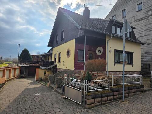 Foto - Vermietetes Zweifamilienhaus - stabile Kapitalanlage