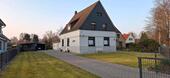Foto - 2-Familien-Haus mit fast 3000 qm Grundstück
