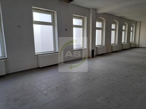 Foto - Vielseitige Gewerbefläche im EG - sofort startklar