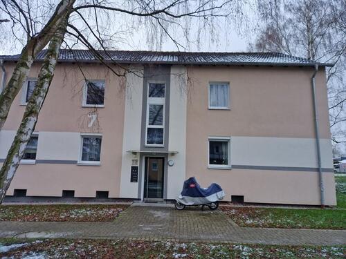 Foto - Ansprechende und komplett renovierte 3-Zimmer-Wohnung