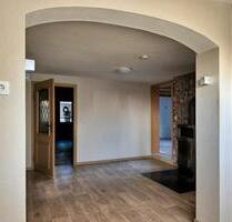 charmante 3 ZKB Erdgeschosswohnung mit eigenem Gartenanteil - Dörentrup