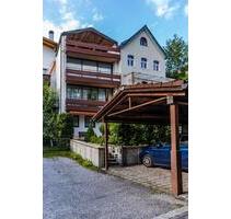 Stadthaus mit Kamin, Süd-Balkonen & Loggia in Bad Tölz