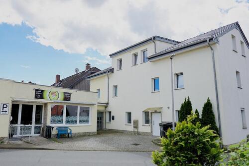 Foto - Attraktive 3-Zimmer DG-Wohnung im ruhigen Kern von Reislingen – frisch renoviert & sofort verfügbar