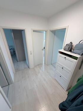 Foto - 3-Zimmer-Wohnung in Frankfurt-Nied zu vermieten ab 01. Juni