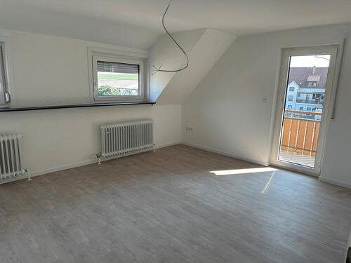 Foto - Erstbezug 3-Zimmer-Whg 60qm mit Balkon und Dachboden