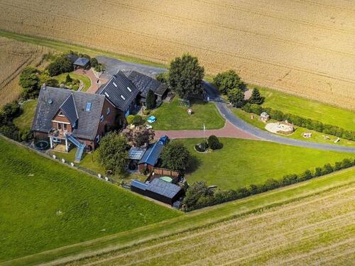 Foto - ++ Zuhause im Grünen ++ Saniertes Wohnhaus mit zwei Wohneinheiten