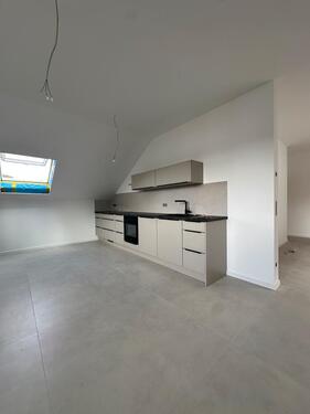 Foto - ERSTBEZUG! Moderne 3-Zimmer Dachwohnung