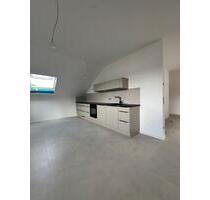 ERSTBEZUG! Moderne 3-Zimmer Dachwohnung - Biebergemünd